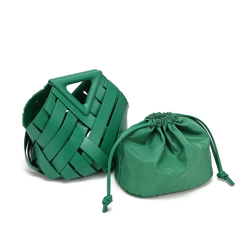 2025 New Style Woven Bucket Bag – Triangular Magnetic Buckle Crossbody Handba