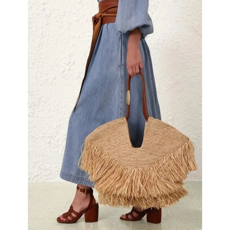 Large Capacity Woven Raffia Handbag Luxury Tote with Tassel Detail