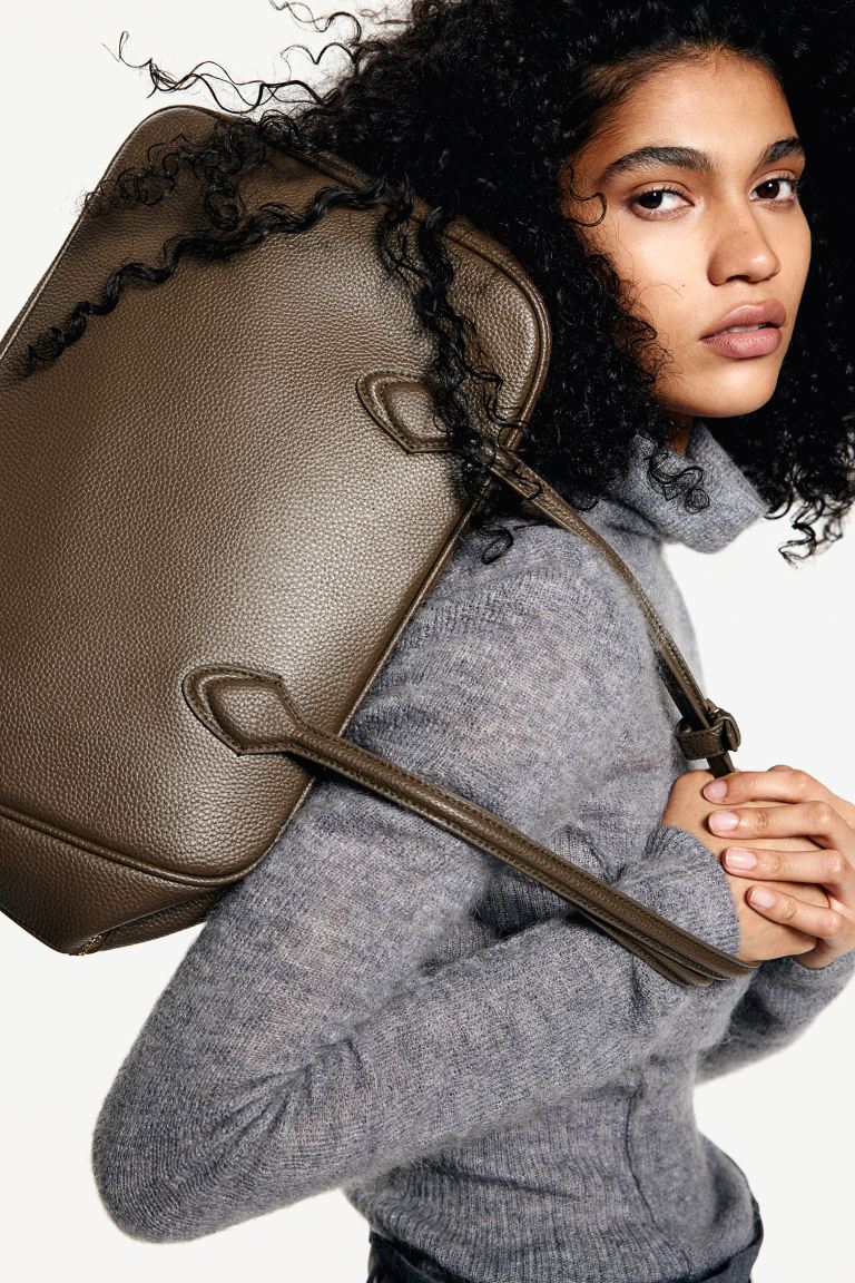 Shoulder Bags