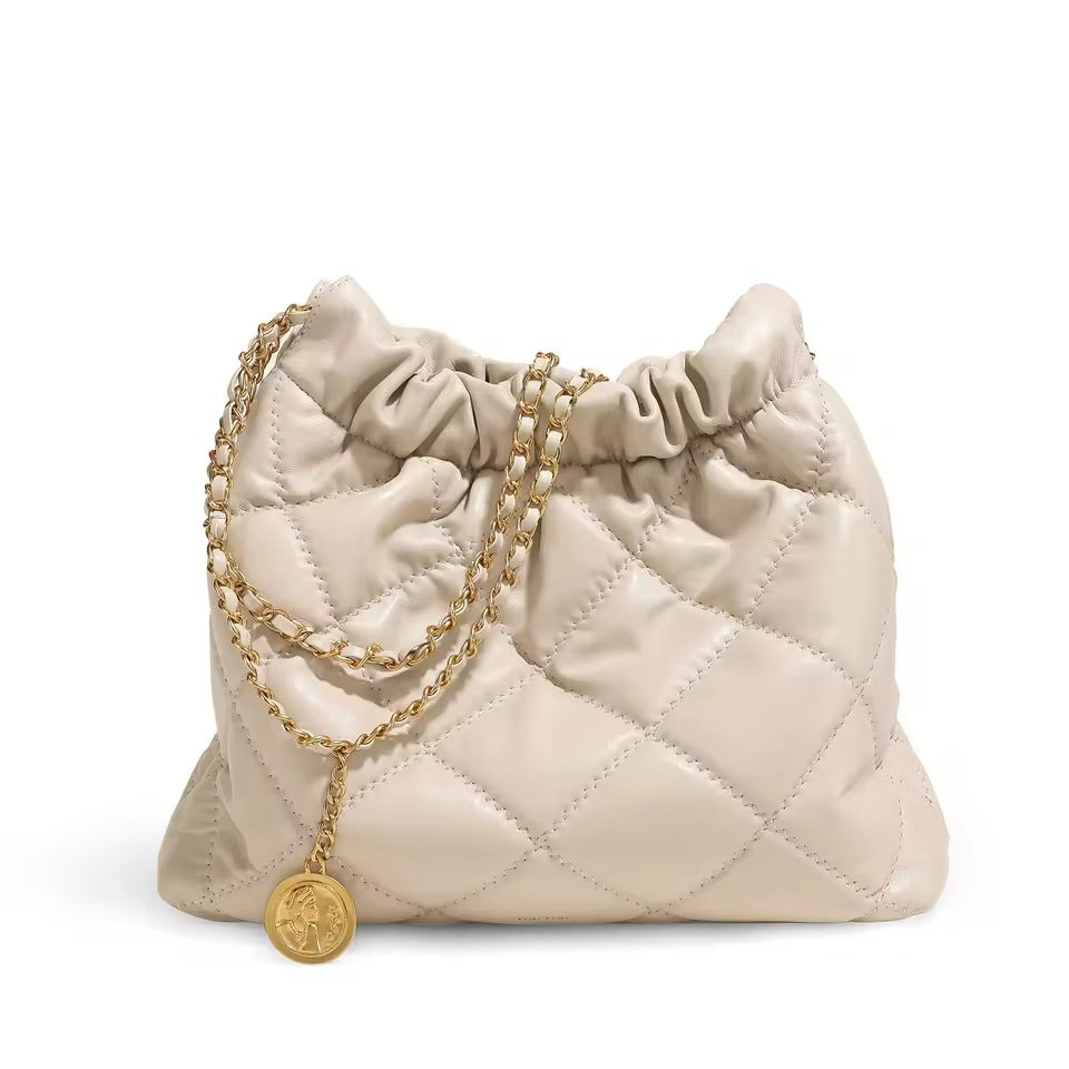 Fashionable Large Capacity Crossbody Bag – Quilted Leather