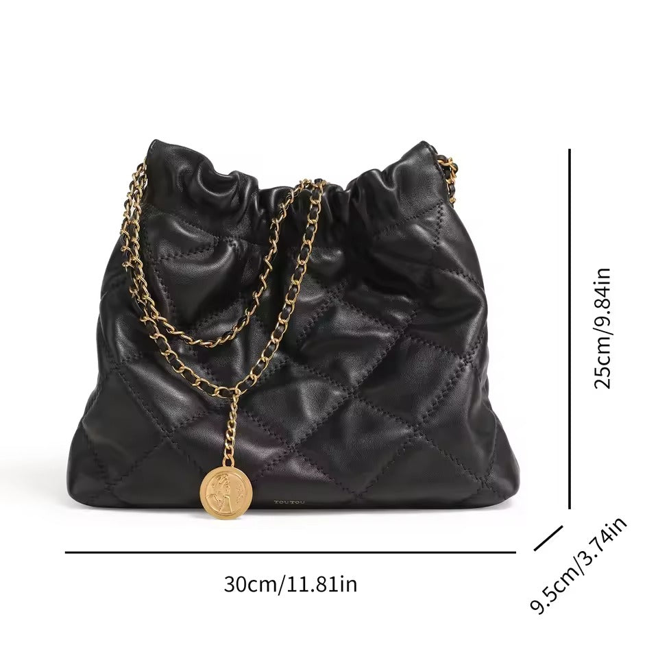 Fashionable Large Capacity Crossbody Bag – Quilted Leather