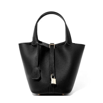 Essence New York Women's Checkered Leather Bucket Bag