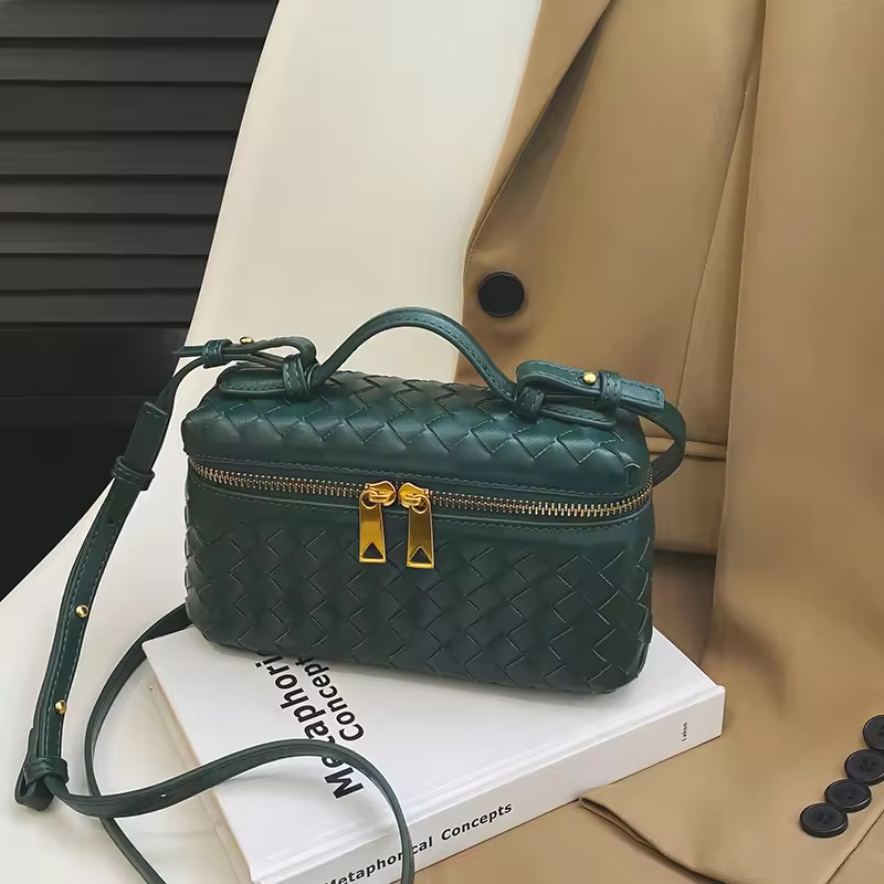 Elegant Crossbody Evening Purse – Stylish & Versatile