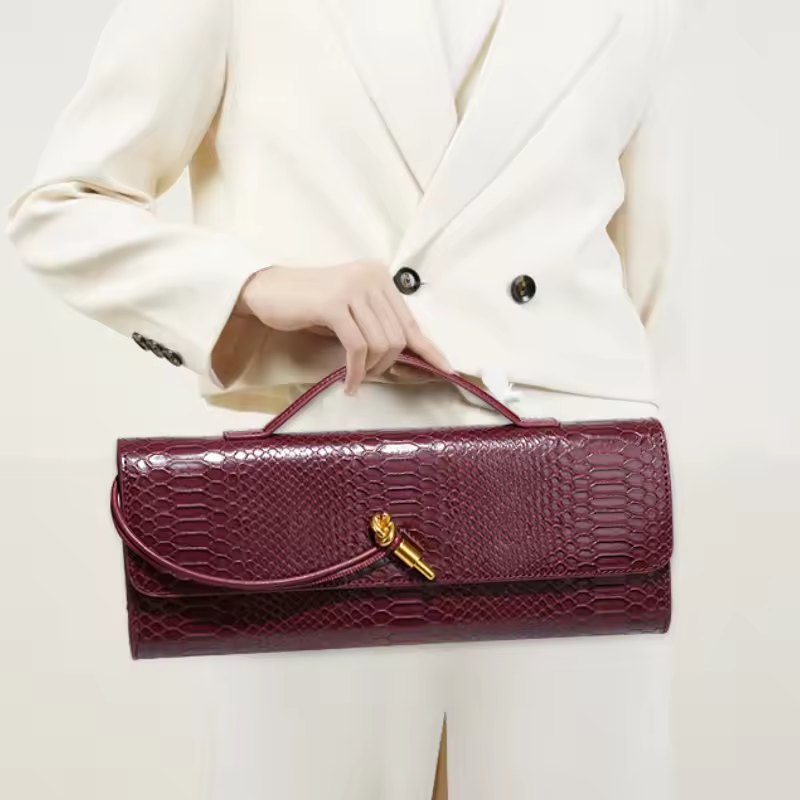 Chic Crocodile Pattern Crossbody Bag – Elegant & Stylish