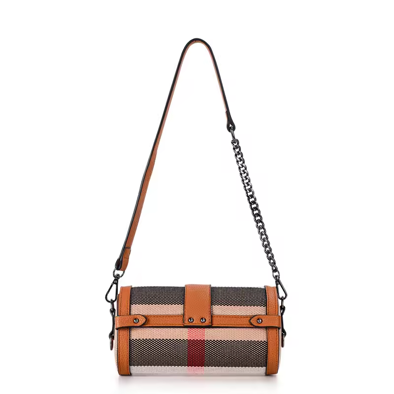 Retro Chic Tote & Shoulder Bag – Elegant & Spacious